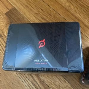 Set of 2 NEW peloton yoga blocks